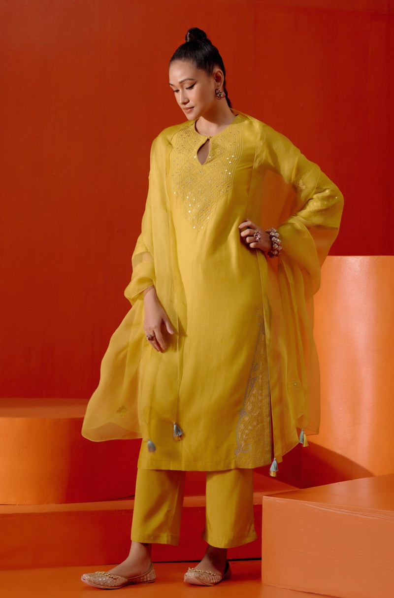 Sobhita Dhulipala in Mustard Embroidered Silk Chanderi Kurta Set