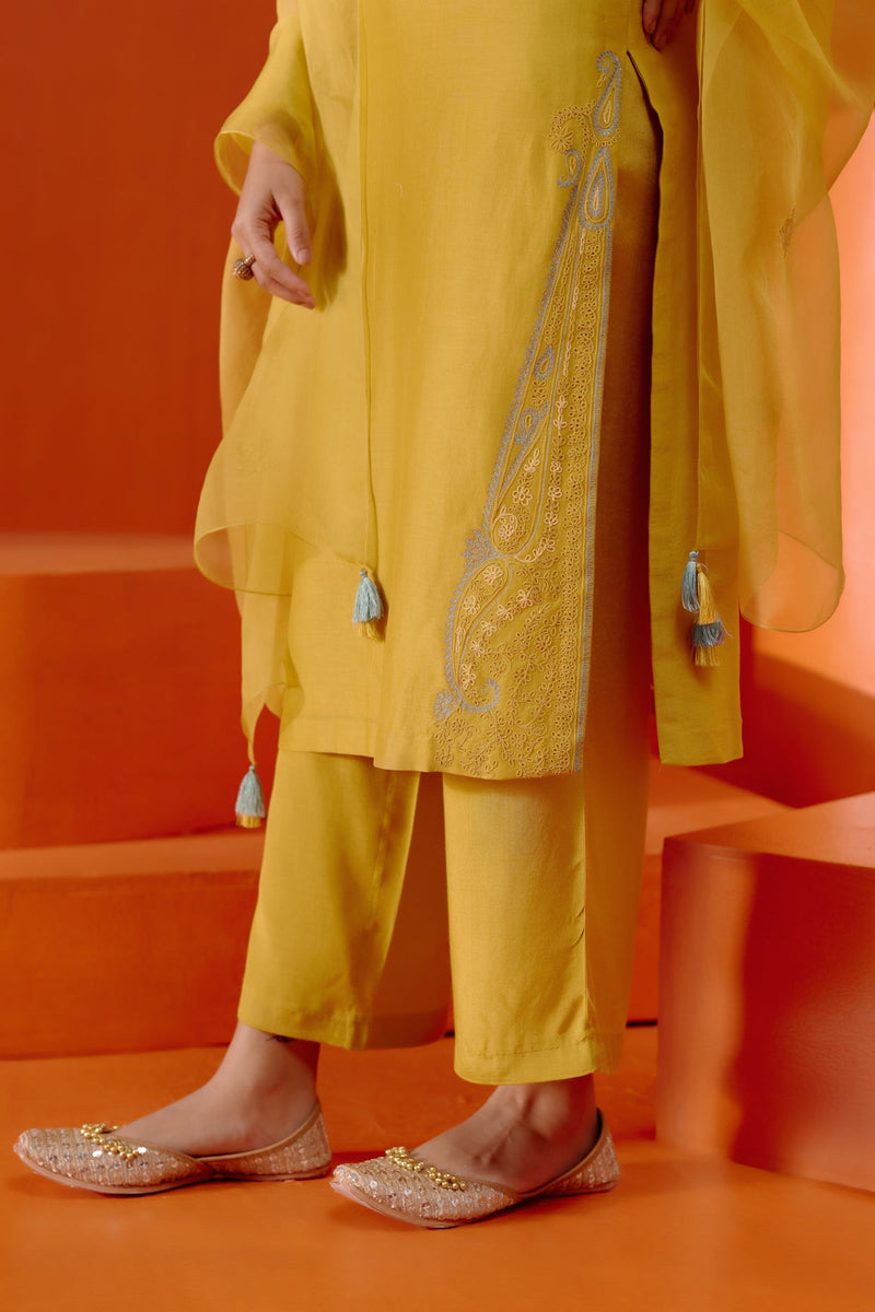 Sobhita Dhulipala in Mustard Embroidered Silk Chanderi Kurta Set