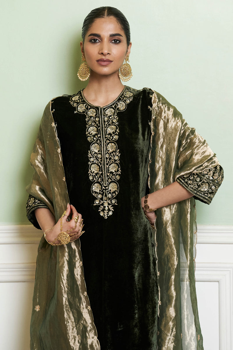 Emerald Green Embroidered Velvet Straight Kurta Set