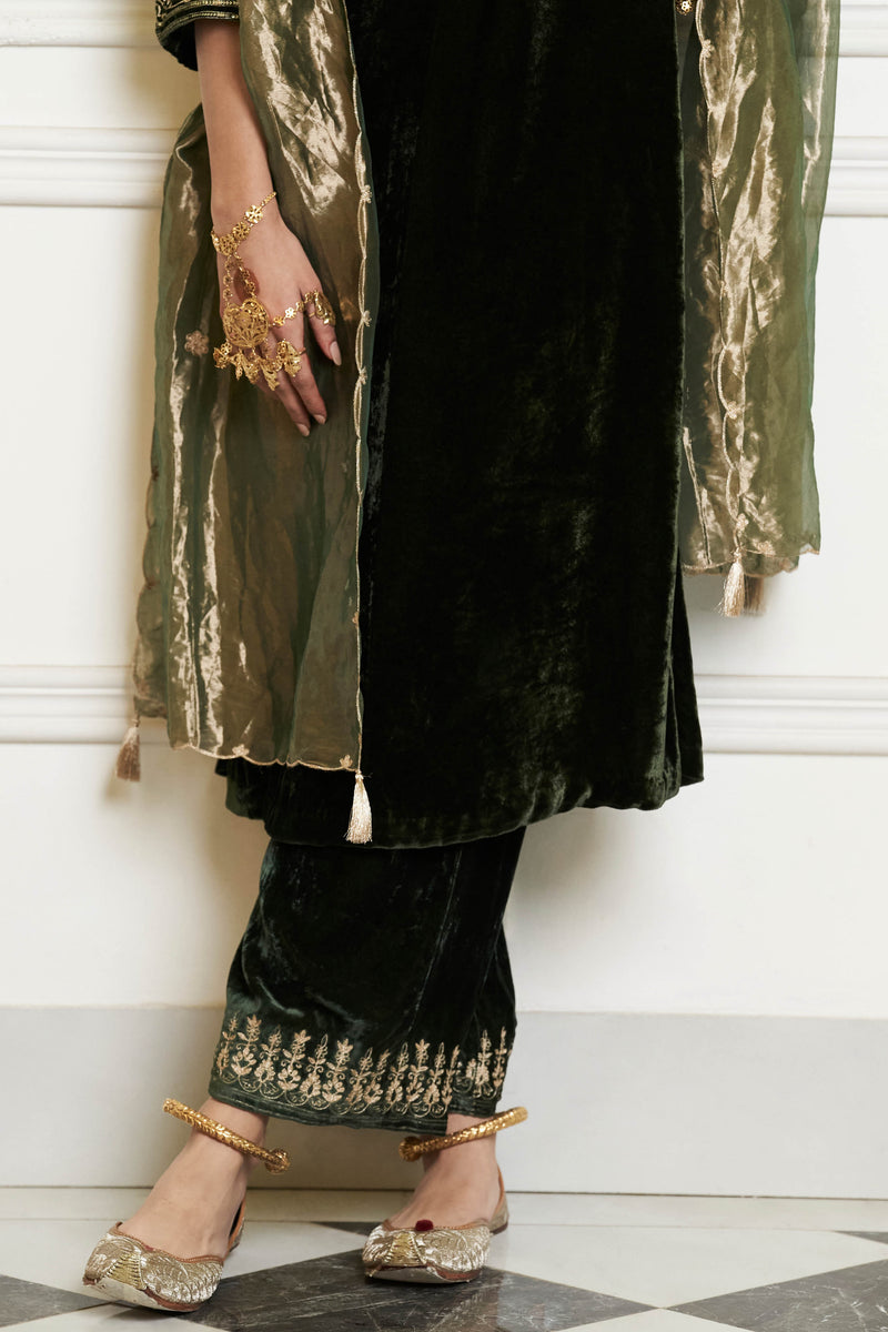 Emerald Green Embroidered Velvet Straight Kurta Set