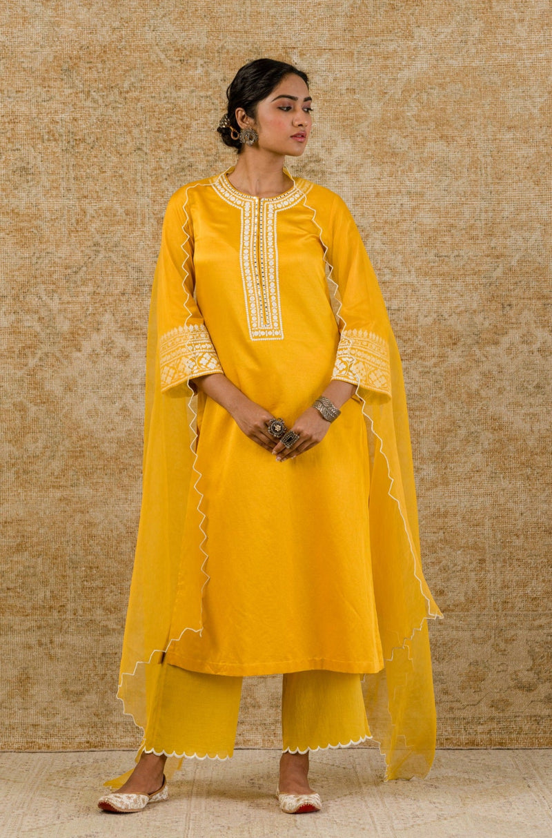 Neetu Kapoor in Mustard Cotton Silk Satin Embroidered Kurta Set